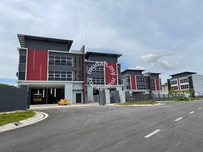 3Sty Semi-D Corner Factory Kawasan Perindustrian Bukit Angkat Kajang