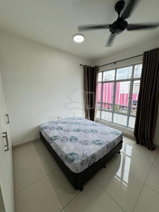 Aliff Avenue Tampoi Master Room For Rent