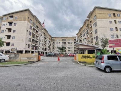 Bangi Seksyen 7 , Kajang Impiana apartment with security -End Dec