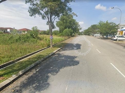 Bungalow land, Bandar Tasik Kesuma : Semenyih : surrounding by houses