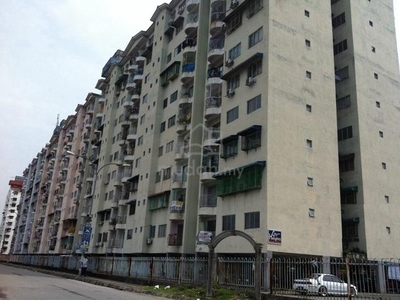 City Heights Apartment Near Winnie Plaza, Taman Sungai Chua, Kajang.