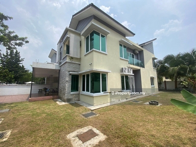 Corner Lot & Negotiable 2 Storey Semi-D House SS 5 Kelana Jaya