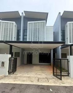 *Double Storey Terrace Intermediate* For SALE 7th mile, Muara Tuang
