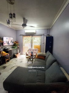 Facing green, quiet, low floor, fully furnished new Aircon, fan