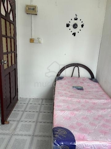 Female Room For Rent at Jalan Abell, Padungan area