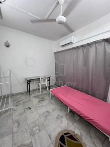 Female Unit ❗ Room Rent at Jalan Tempua Bandar Puchong Jaya