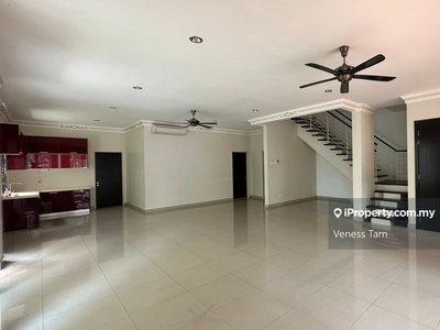 Freehold Basic house Good location. Many houses available in Cheras
