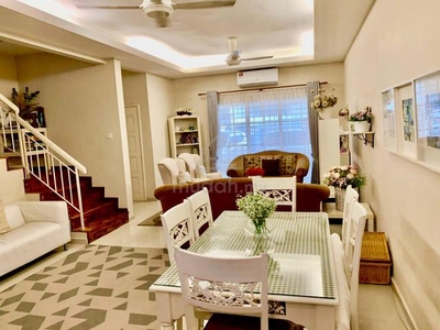 Freehold Double Storey Terrace House, Seksyen U16 Shah Alam