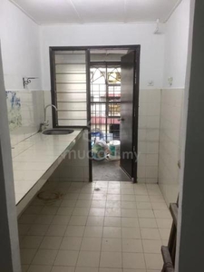 Good Condition 1st Floor - Palma Apartment - Bdr Country Homes Rawang
