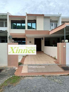 Greenlane Double Storey Terrace 2250sf Unfurnished South West