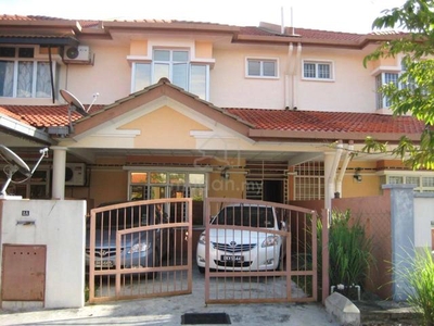 LANDED HOUSE BELOW MARKET Double Storey Bandar Seri Putra, Bangi
