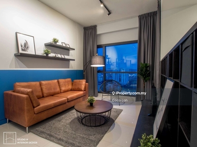 Luxury Studio suites link to shopping mall and MRT station