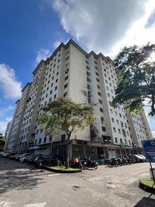 Medium Low Cost Apartment. Jln Suria Muafakat Utama , 81200 JB