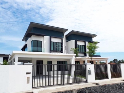[Monthly 1500!!] 100% APPROVED!! 30X85 Double Storey Freehold!!