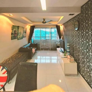 (Renovated Unit) Flora Damansara Apartment , Damansara Perdana,Selango