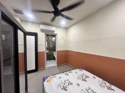 Room For Rent Taman Pelangi Jb Town Area Near Ciq Custom