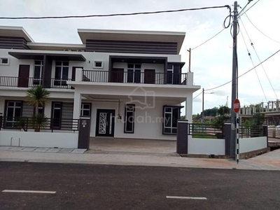 Rumah Teres Dua Tingkat di Pokok Sena, Kedah