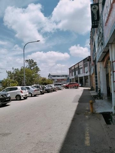 {Shop Apartment For Rent/Tip Top Condition/Fully Renovated/Malim}