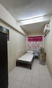Single Room at Puncak Banyan Condominium