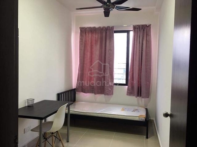 Small room to let at Shah Alam