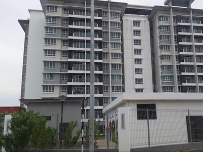 Utama South Condominium- Room for rent (Female Only)