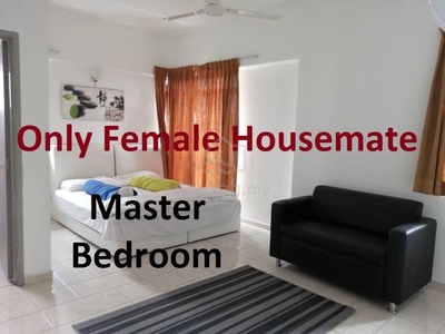 Walking Distance To LRT Asia Jaya Big Bedroom Only For Female