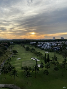 CASA TROPICANA CONDO – master room with golf view (FEMALE ONLY)