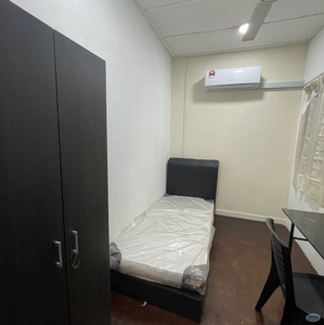 ✨NEAR LRT✨Fully Furnished Single AC Rooms for rent at Sea Park, Petaling Jaya✨