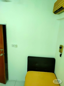 Single Room at Lagoon View, Bandar Sunway