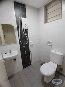 Seri Atria Apartment Medium Room Rent near Help2 University, Kwasa Damansara