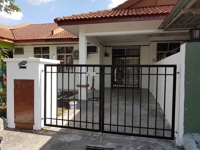 TO LET! NEAR MAHSA UNIVERSITY! Single Storey Terrace in Bandar Saujana Putra / BSP / SP3