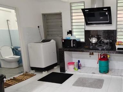 Well-Maintained 2-Sty Link House @ Pandan Indah For Rent