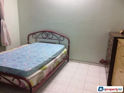 Room in apartment for rent in Ara Damansara