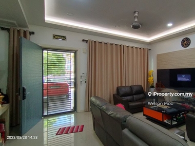 3 Storey Terrace @ Fully Renovated @ Extended