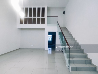 For Rent 1.5 Storey Terrace House