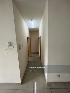 Good condition unfurnish apartment 3 rooms for rent at old klang road