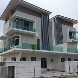 Rumah SemiD Dan Terracelink Tanjung Lumpur Kuantan