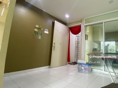 Unfurnished Unit Cheap Price Market