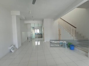 2 Storey House, Partial furnished, Actual photo, 24hr Security, 20x65