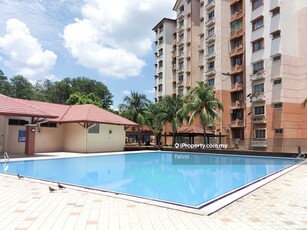 Elaeis 2 Condominium Seksyen U8, Bukit Jelutong, Shah Alam