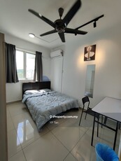 Maxim Fully 4r2b2cp, partiton room at living area, view to offer