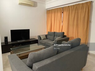 The forum condo for rent,fully furnished,near trx,lrt,balcony