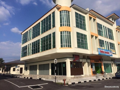 FREEHOLD 3 Storey Corner Shop for Sale & for Rent in Meru Permai