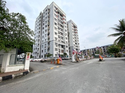 Partial Furnished Apartment Alunan Bayu Seksyen 24 Shah Alam