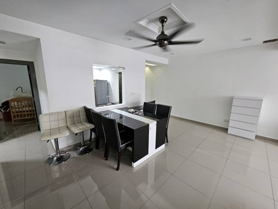 Selayang point condo for rent in fully furnished, 1 carpark, tiles floor, kitchen cabinet ,high floor