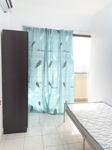 (Free utilities) Single Room at Palm Spring, Kota Damansara
