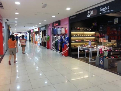 Ground Floor Axis Fiesta Mall Ampang For Sale