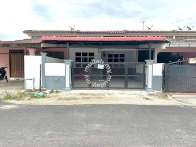 Rumah Teres Di Kubang Gali, Tanah Merah Kelantan