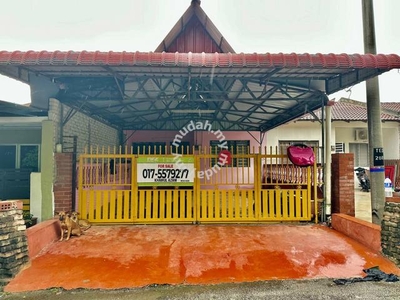 Teres Setingkat Taman Emas Jaya, Kuala Kangsar