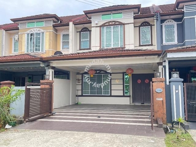 UniGarden: Double Storey Intermediate (Well-Maintained) Negotiable